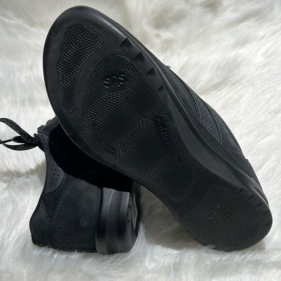 SAS Walk Easy Sneaker size 9 Wide. B78 - Picture 8 of 10
